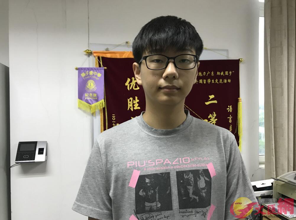 香港新生王溢龍認為,在大灣區求學對未來回香港發展有競爭優勢(記者 盧靜怡 攝) 香港新生王溢龍認為,在大灣區求學對未來回香港發展有競爭優勢(記者 盧靜怡 攝)