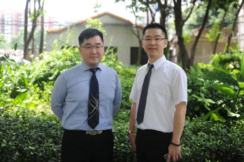 来自台湾的硕士研究生林琨洋、林琨伟兄弟。 来自台湾的硕士研究生林琨洋、林琨伟兄弟。
